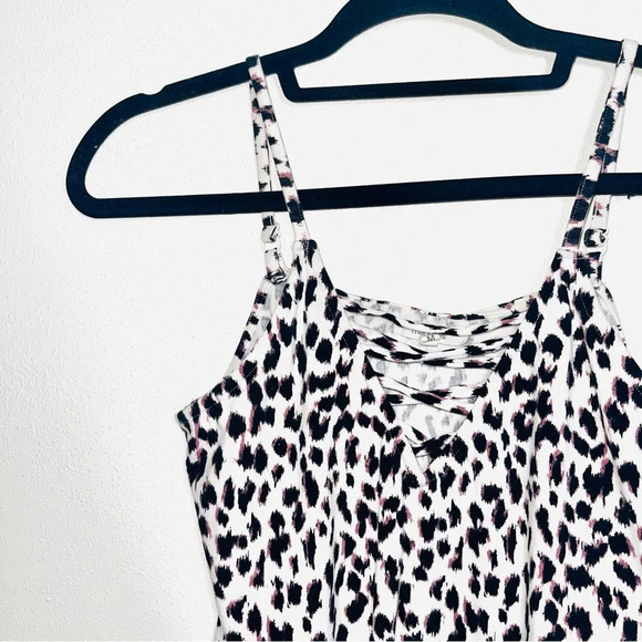 Maurices White & Black Leopard Print Strappy Front Bodysuit Medium Women’s - Picture 4 of 13